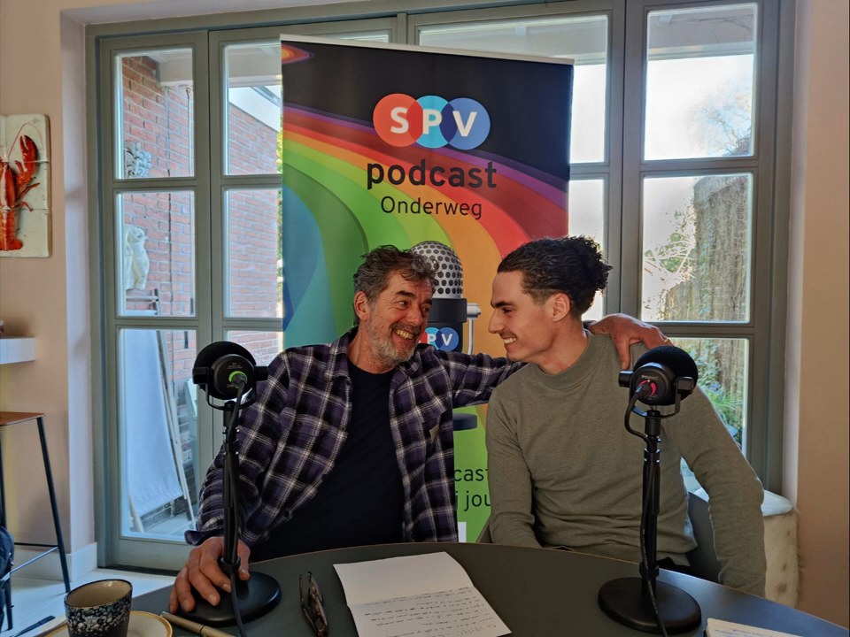 Govert en Sam van Opbergen in de V&VN-SPV-podcast